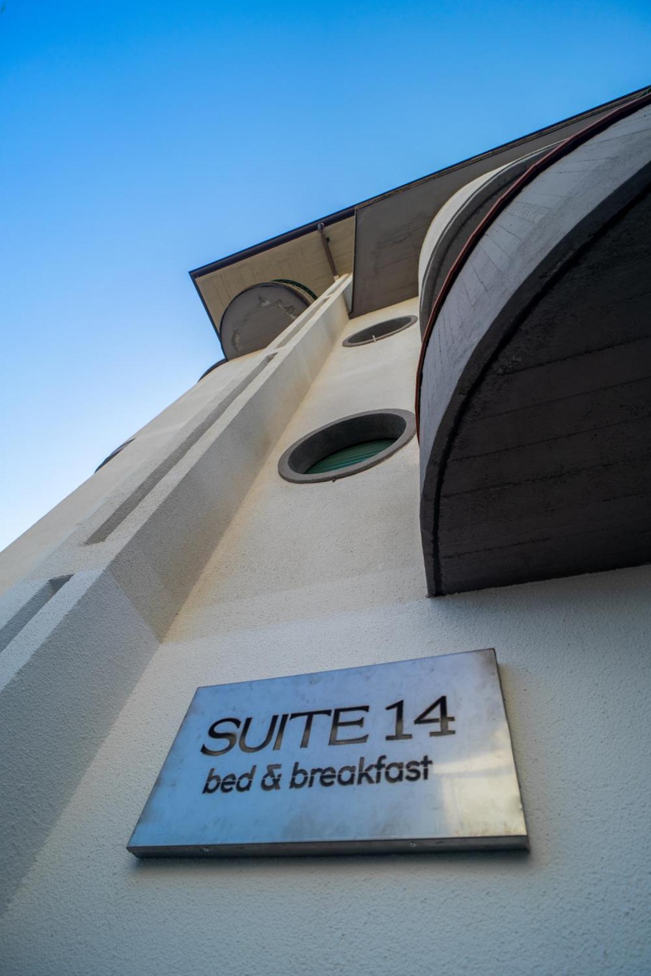 Suite 14 Scalea Exterior foto