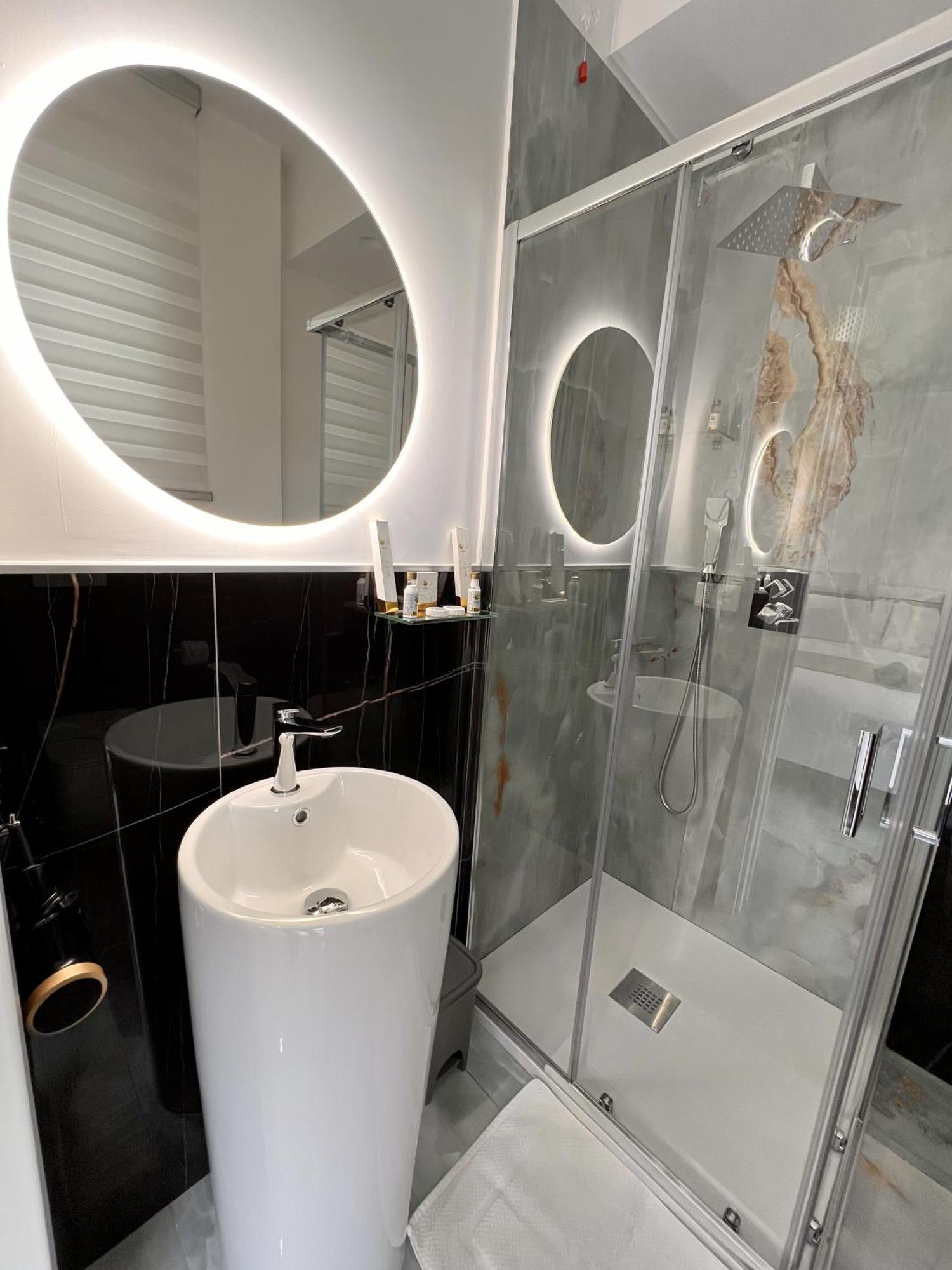 Suite 14 Scalea Exterior foto